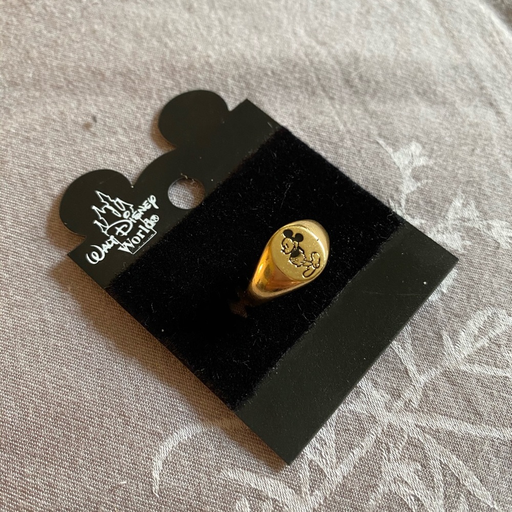 Vintage Walt Disney World Ring